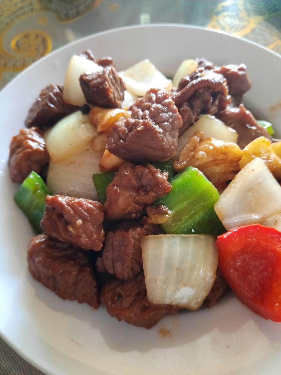 Bò xào ngũ quả