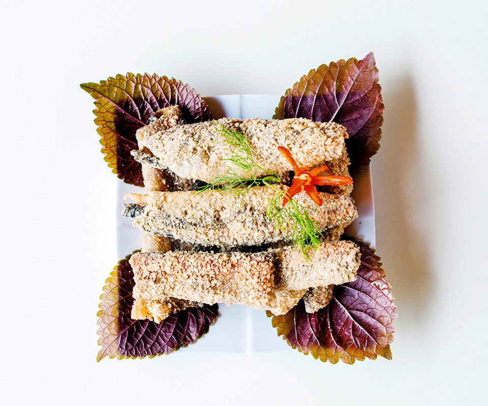 Da cá hồi chiên giòn