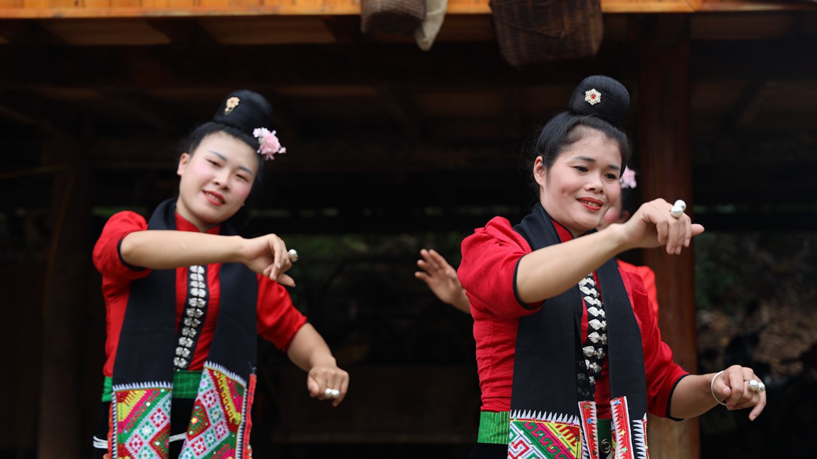 Đội múa xã Mường Sang