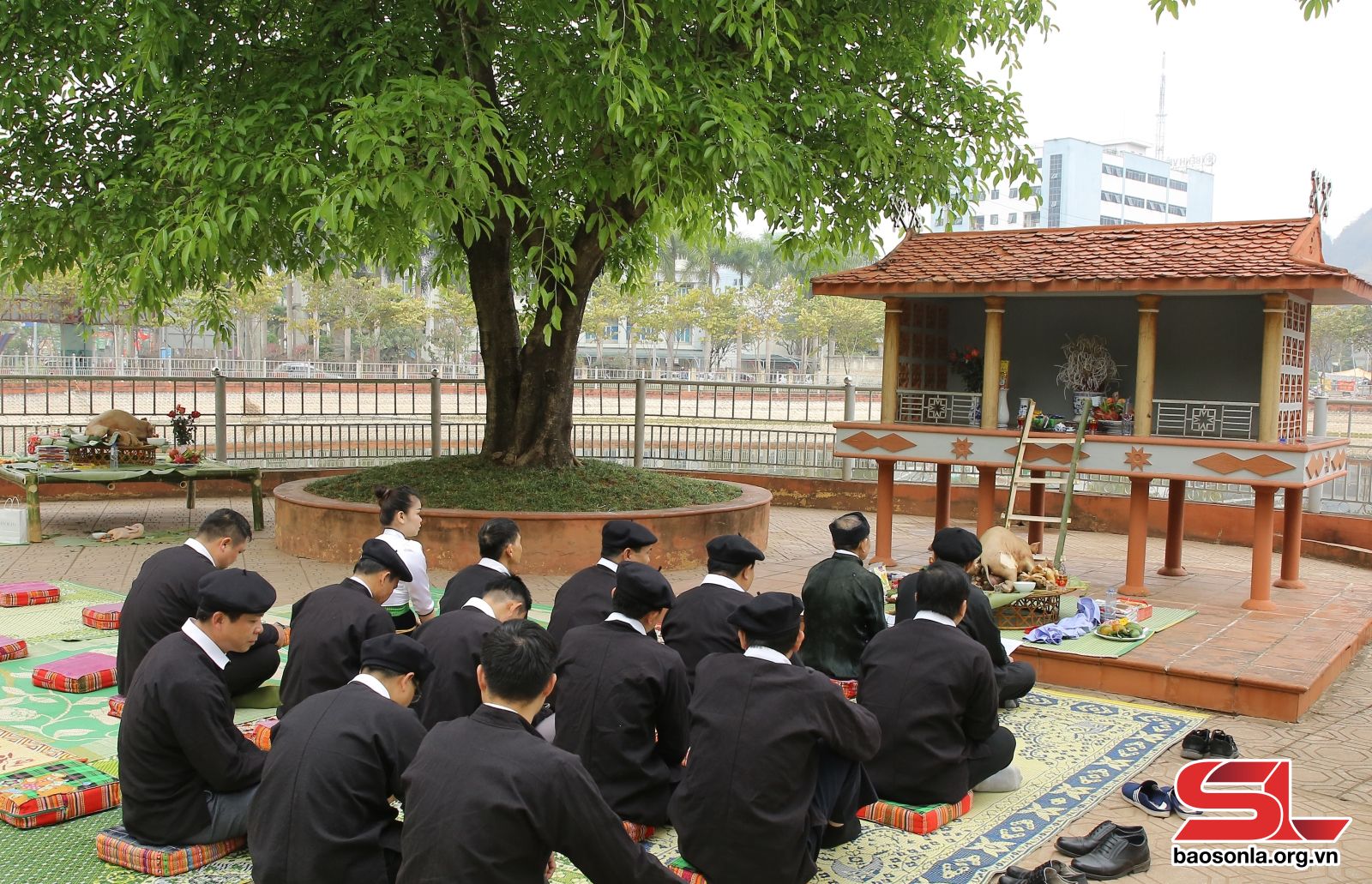 Nghi lễ “Tam tế then” tại Công viên Đông Xên, phường Chiềng Cơi, Thành phố